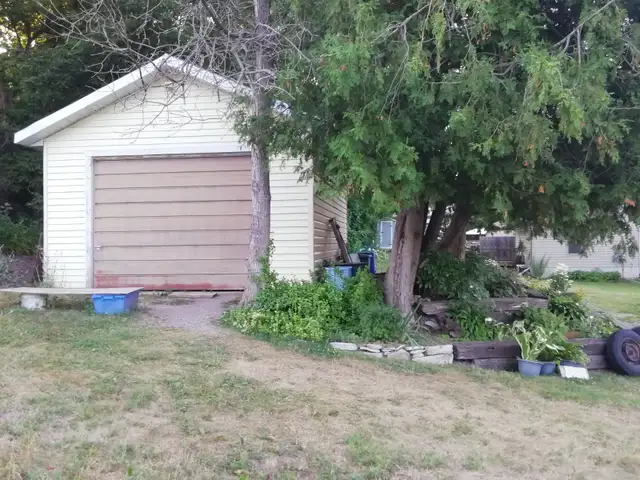 HOUSE FOR SALE - Photo 10