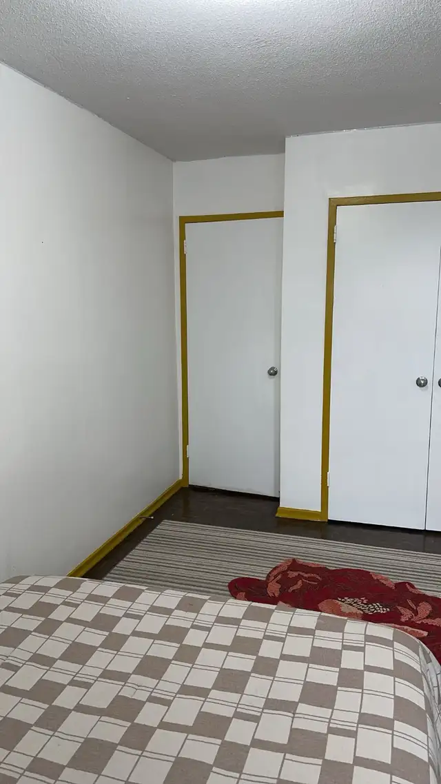 Furnished Room in Apartment building for rent $1200 - Photo 3