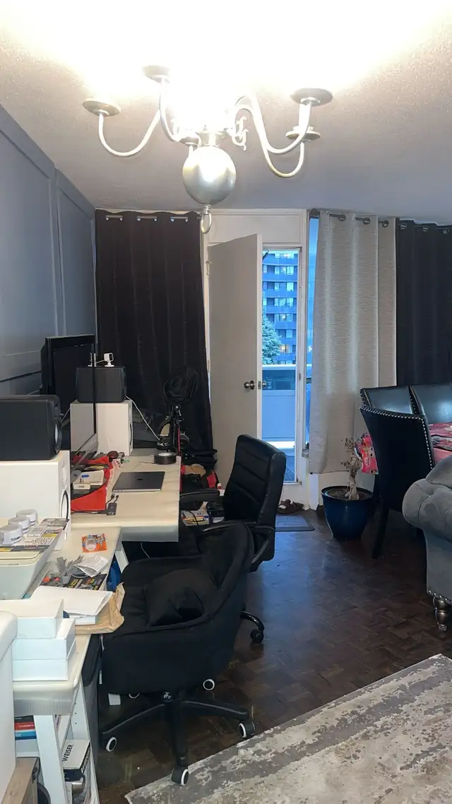 Furnished Room in Apartment building for rent $1200 - Photo 9