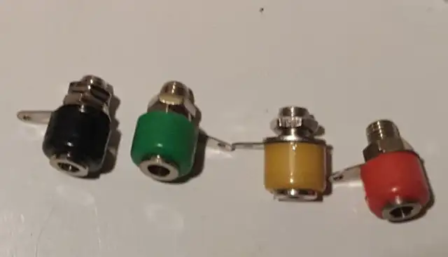 Binding Posts and Female Jacks, (well over 100 pieces) - Photo 4