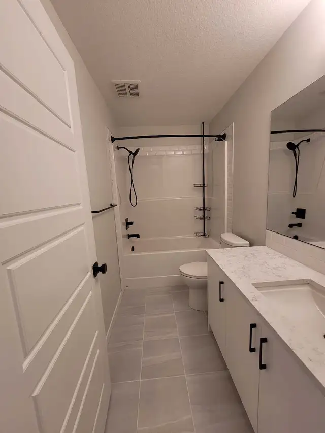 2-bed 1-bath condo Seton prime location (All utilities included) - Photo 3