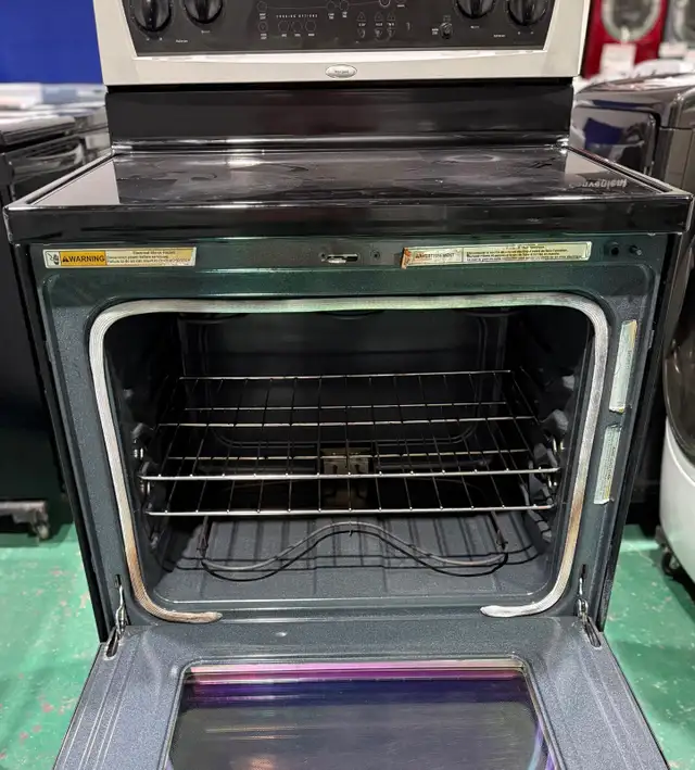 Whirlpool Stove - Photo 3