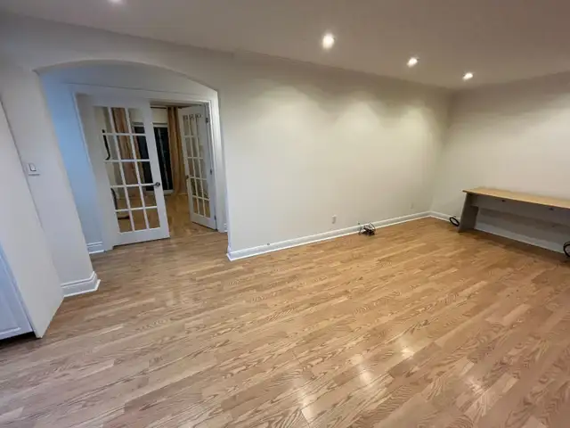 For Rent Large house 3 bedrooms Richmond Hill - Photo 5