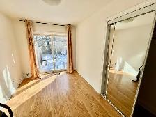 For Rent Large house 3 bedrooms Richmond Hill - Photo 8