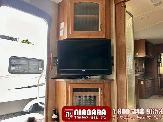 2010 JAYCO EAGLE 322FKS Travel Trailer - Photo 17