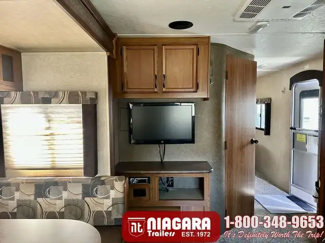 2016 STARCRAFT LAUNCH 24RLS Travel Trailer - Photo 9