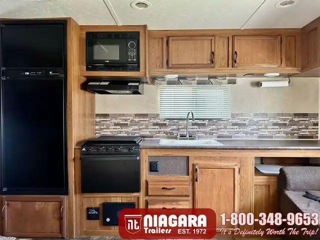 2016 STARCRAFT LAUNCH 24RLS Travel Trailer - Photo 10