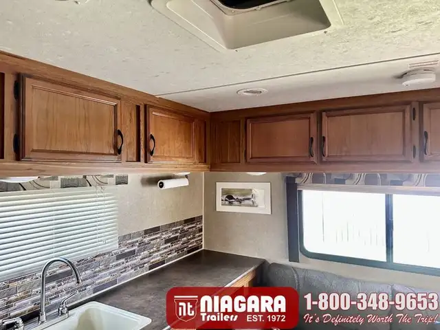 2016 STARCRAFT LAUNCH 24RLS Travel Trailer - Photo 16