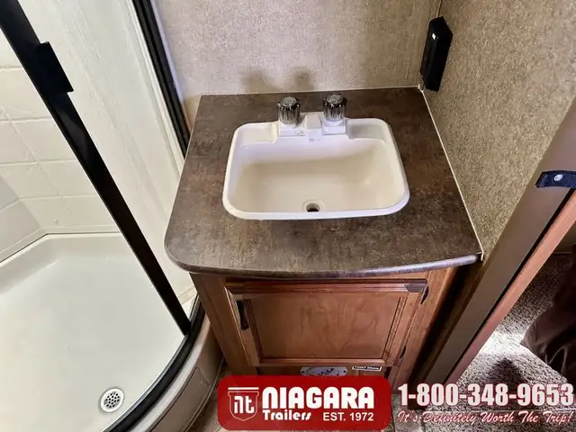 2016 STARCRAFT LAUNCH 24RLS Travel Trailer - Photo 20