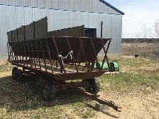 Boîte à fourrage ENARD LECLERC 422