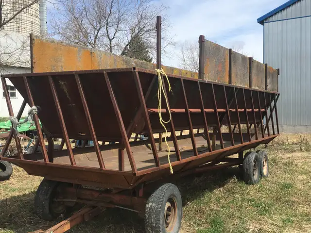 Boîte à fourrage ENARD LECLERC 422 - Photo 2