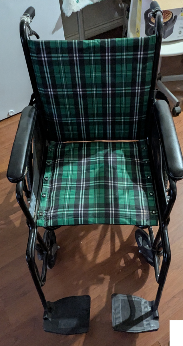 Foldable Wheelchair for sale - Photo 2
