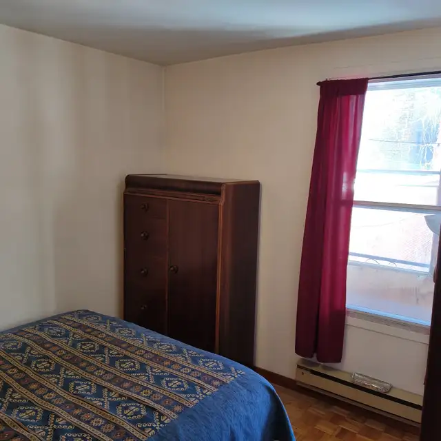 3.5 Mile End Plateau all included sublet $1250/month - Photo 8