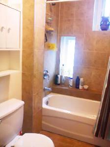 Fully furnished, girl roommates, All incl, metro Vendome, May 1 - Photo 6