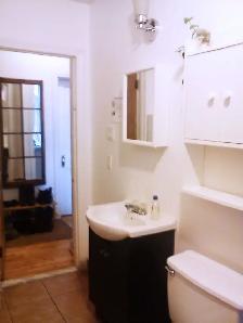 Fully furnished, girl roommates, All incl, metro Vendome, May 1 - Photo 7