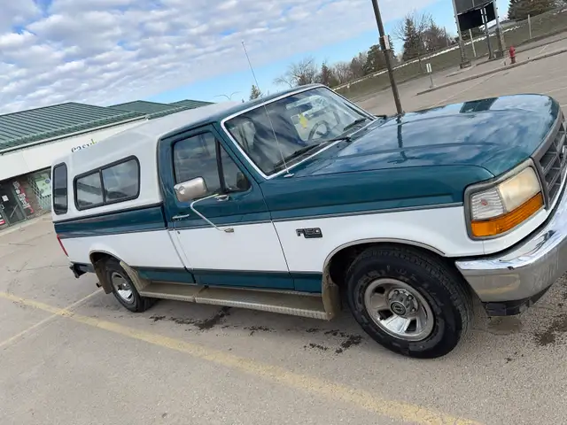 1996 ford f-150 XL - Photo 3