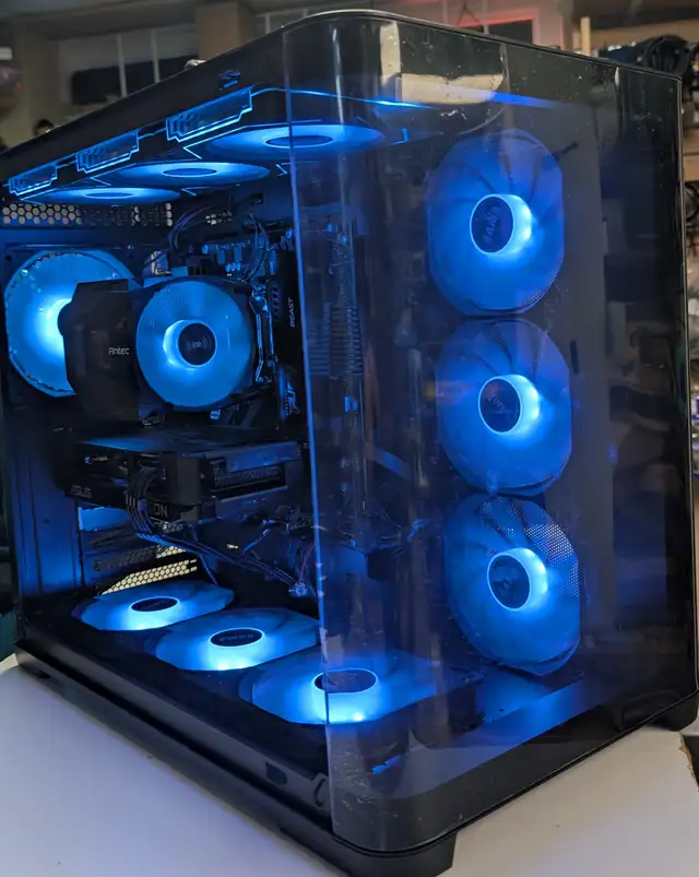 PC GAMING NEUF RX9060XT AMD Ryzen 5 7600X 32GB DDR5 SSD 1TB NVMe