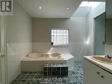 For Sale: Rare DT Detached   Coach House | Cabbagetown - Photo 9