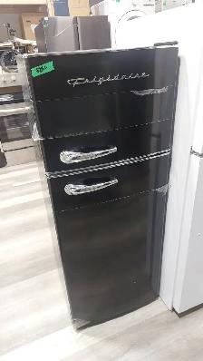 Fridge - Frigidaire 7.5 Cu Ft EFR780 Top - Freezer Black - New