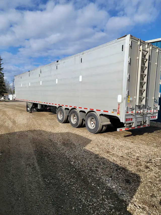 2026 Titan Walking Floor Trailer - Photo 2