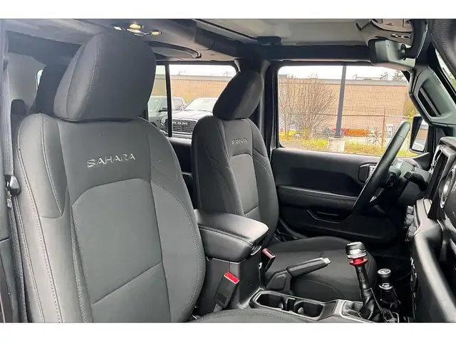 2019 Jeep WRANGLER UNLIMITED Sahara V6 | 6Spd Manual | Alpine NA - Photo 7