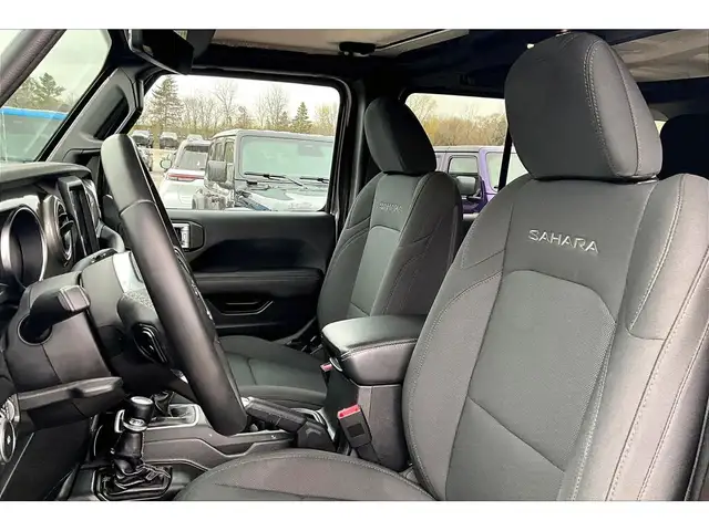 2019 Jeep WRANGLER UNLIMITED Sahara V6 | 6Spd Manual | Alpine NA - Photo 25