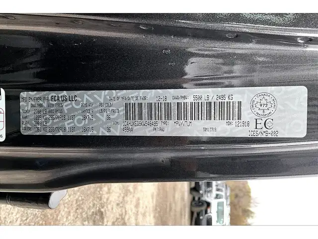 2019 Jeep WRANGLER UNLIMITED Sahara V6 | 6Spd Manual | Alpine NA - Photo 34