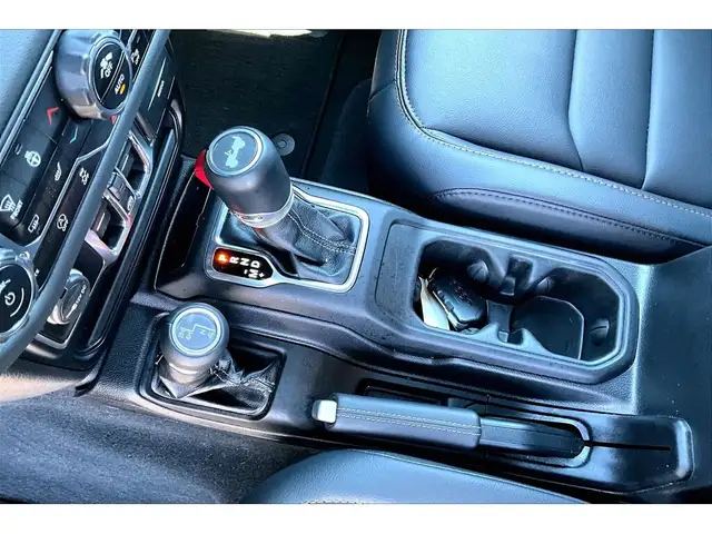 2024 Jeep Wrangler Sahara V6 |Skytop |McKinley Leather |Alpine | - Photo 14