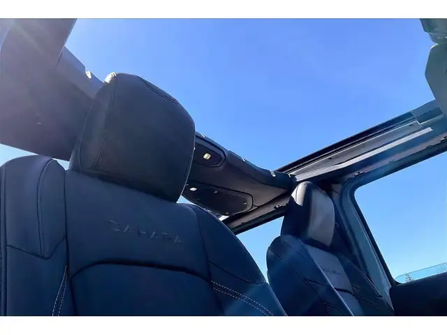 2024 Jeep Wrangler Sahara V6 |Skytop |McKinley Leather |Alpine | - Photo 17