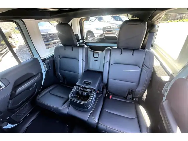 2024 Jeep Wrangler Sahara V6 |Skytop |McKinley Leather |Alpine | - Photo 26