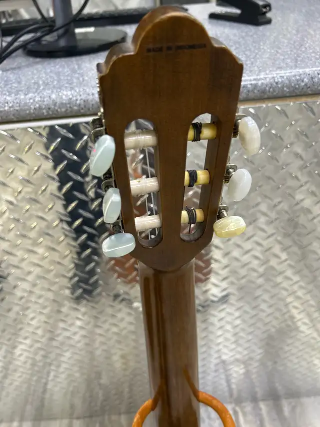 EL Degas G-5 Classical Acoustic Guitar With Gig Bag - Photo 4