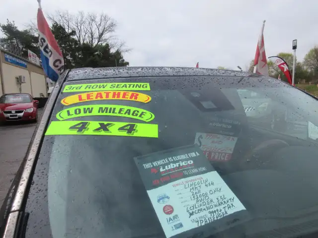 2011 Lincoln MKT MKT - Photo 4