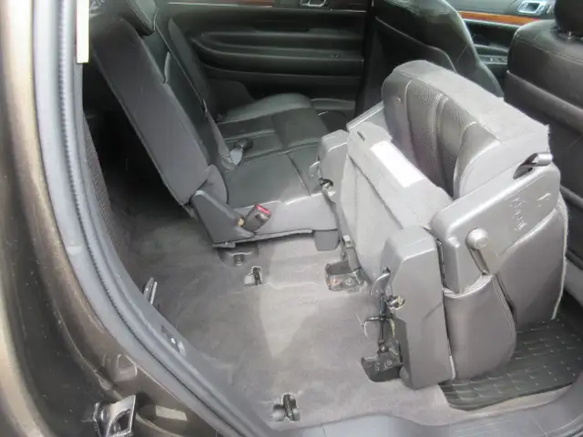 2011 Lincoln MKT MKT - Photo 12