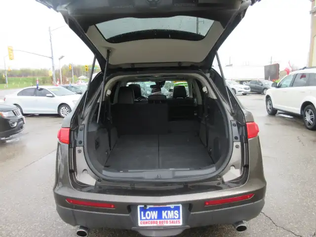 2011 Lincoln MKT MKT - Photo 16