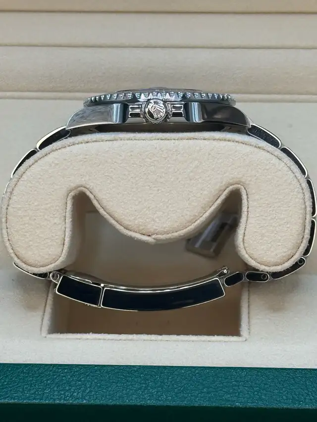 2024 Rolex Submariner Date 126610LN - Photo 6