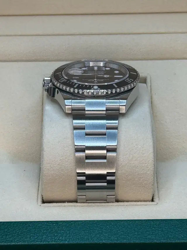 2024 Rolex Submariner Date 126610LN - Photo 8