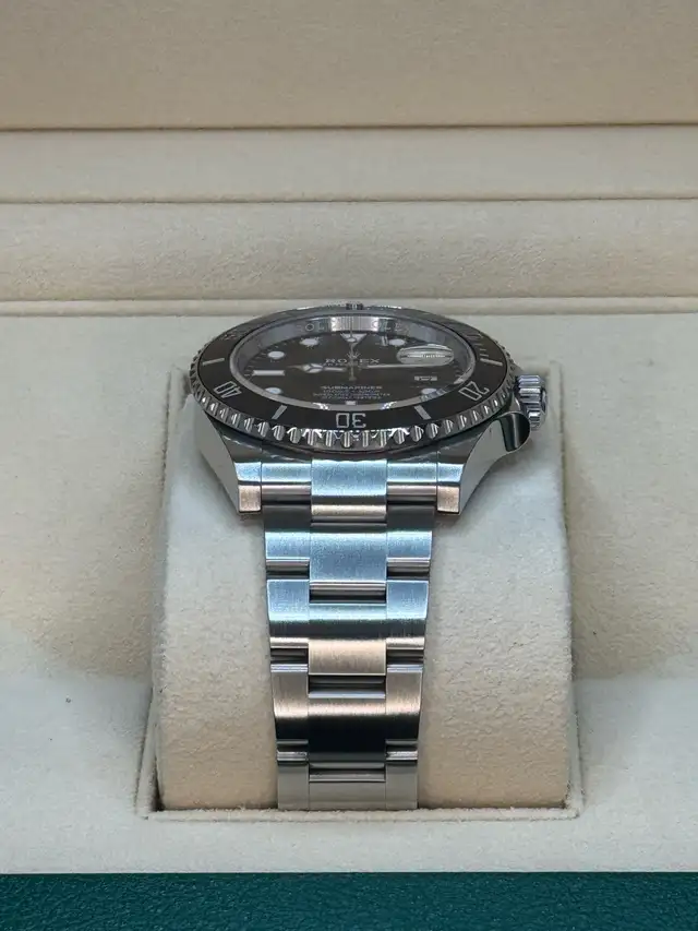 2024 Rolex Submariner Date 126610LN - Photo 9