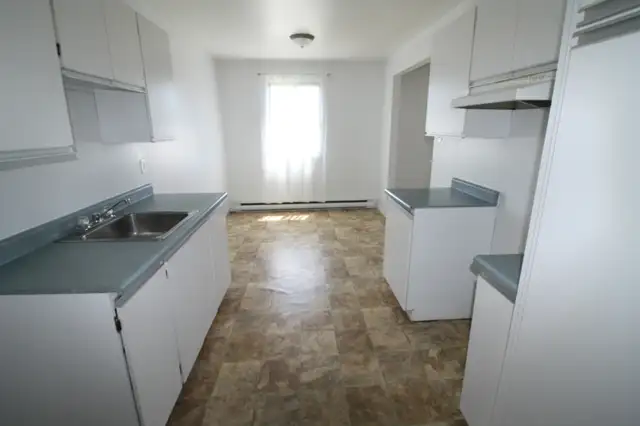 A Valleyfield – Grand, beau, et tranquille  4-1/2 ,  LIBRE - Photo 3