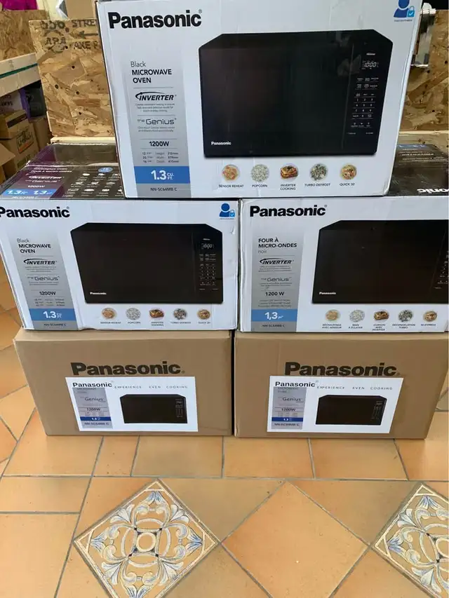 ✨ Panasonic 1.3 Cu. Ft. Black Microwave Oven – Brand New! ✨