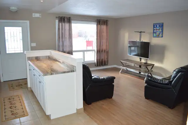 Niagara Student Housing Homes for Rent - First Ave, Welland - Photo 8