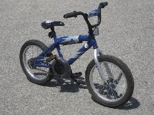 IT'S A BOY'S LEAF FAN ALMOST NEW 16' TORONTO MAPLE LEAF BIKE!