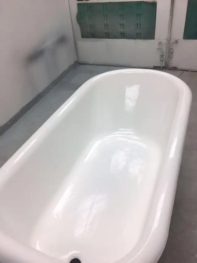Professional Bathtub Repair & Tile Restoration Services