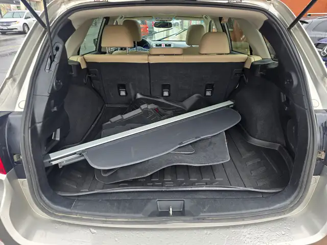 2017 Subaru Outback - Photo 13
