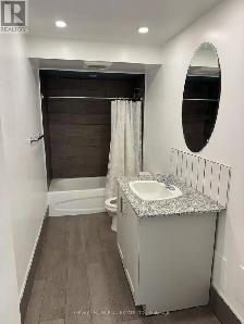 Three ROOMS $900 to 1,100 each shared side split Bathurst Manor - Photo 5