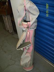 LADIES LEFT HAND GOLF CLUBS 11 clubs balls/tees $85/set.
