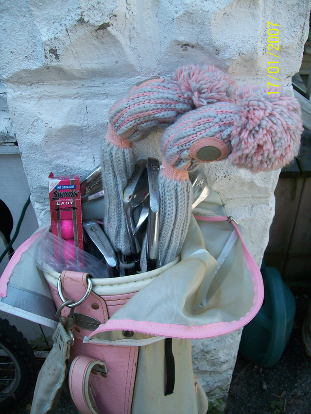 LADIES LEFT HAND GOLF CLUBS 11 clubs balls/tees $85/set. - Photo 10