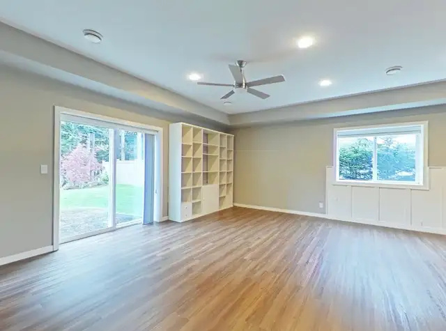 3 bed/3 bath, 1/2 duplex with garage - Photo 4