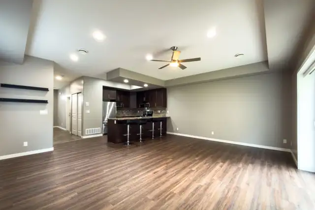 3 bed/3 bath, 1/2 duplex with garage - Photo 6