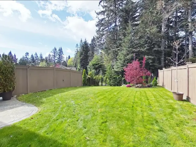 3 bed/3 bath, 1/2 duplex with garage - Photo 10