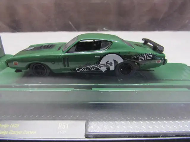 M2 Machines Mopar Haulers 1966 Dodge L600 & 1971 Dodge Charger - Photo 6